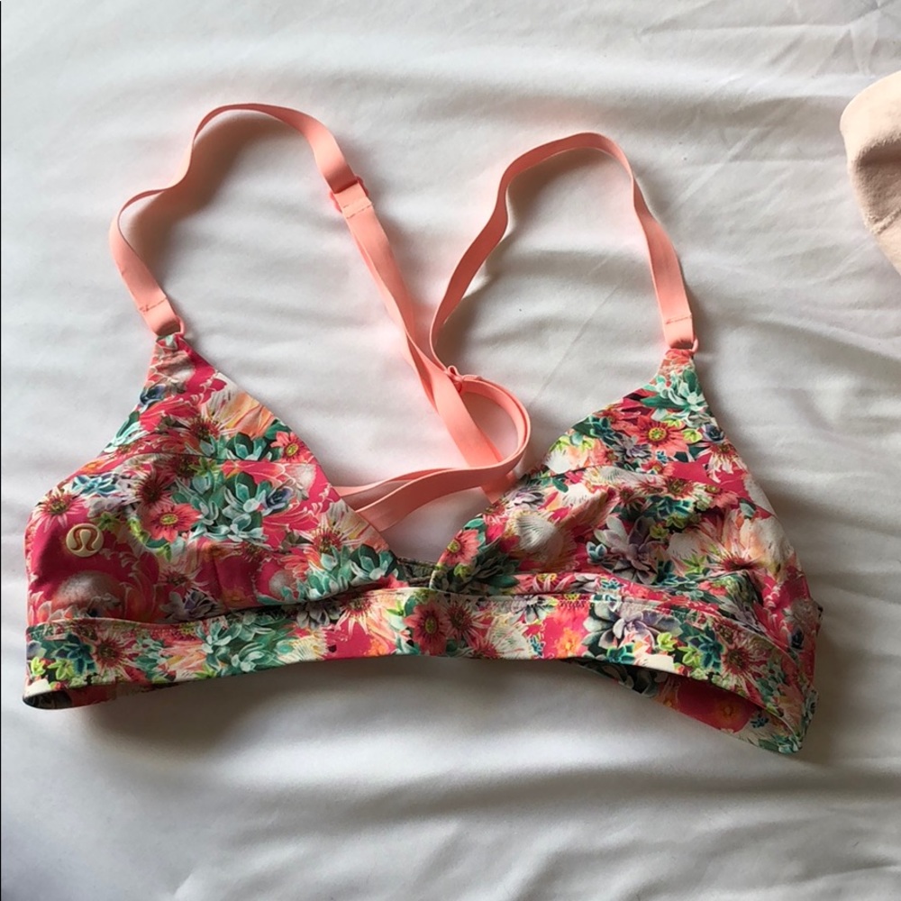 Lululemon swimsuit top